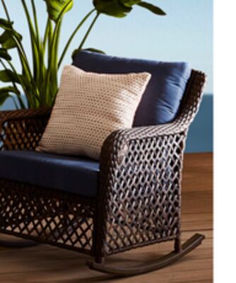 Hometrends Belmont rocking chair